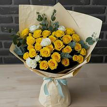 Букет цветов из:  Розы в Зюкайка