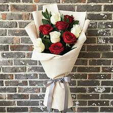 Букет цветов из:  Розы в Зюкайка