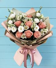 Букет цветов из:  Розы, Альстромерии и Лизиантусы в Зюкайка