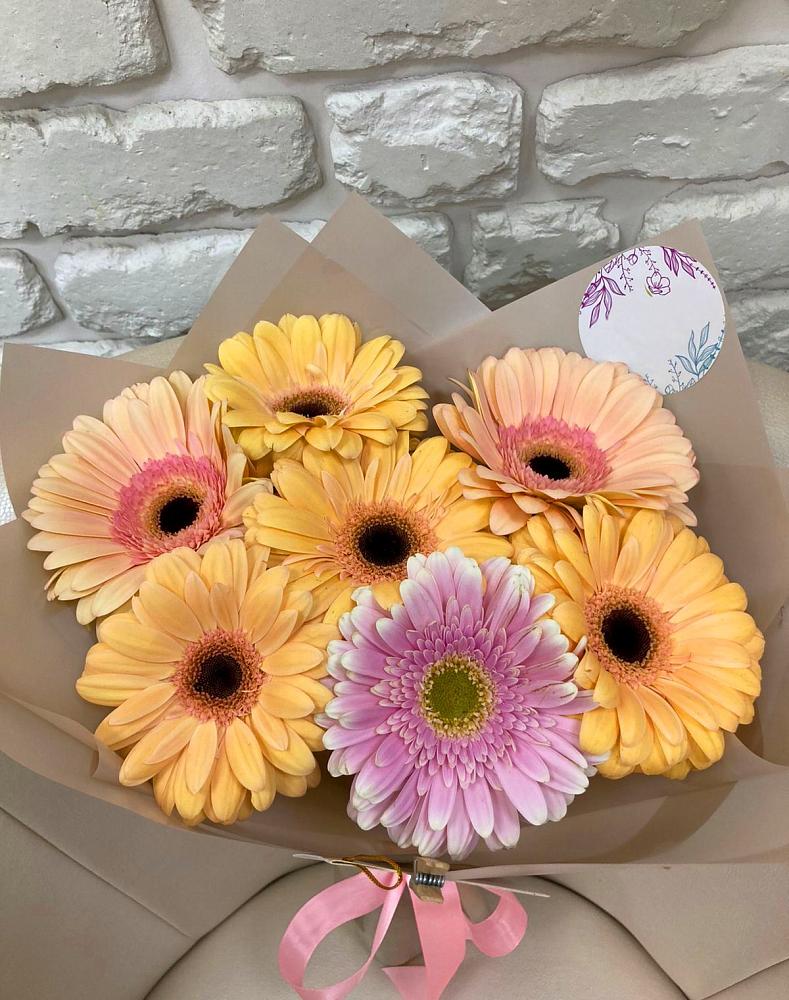 Букет цветов из: Герберы в Зюкайка