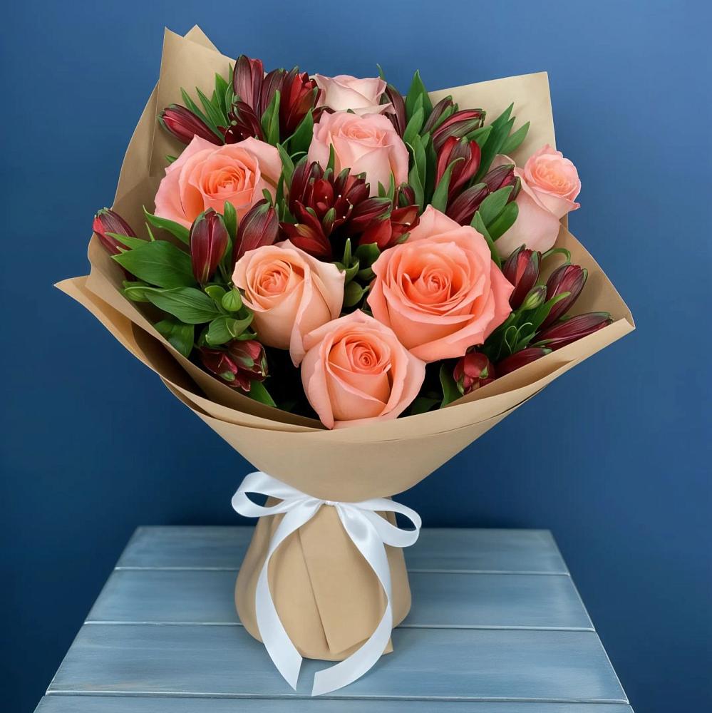 Букет цветов из: Розы и Альстромерии в Зюкайка