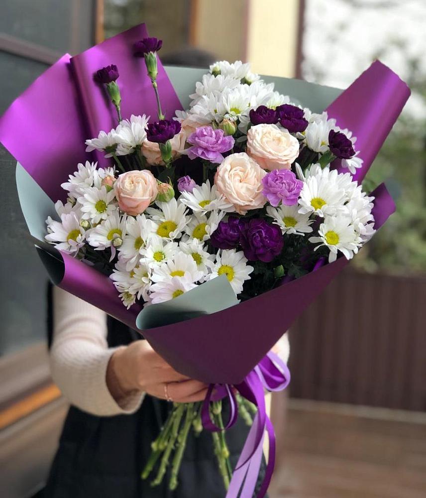 Букет цветов из: Хризантемы, Гвоздики и Розы в Зюкайка