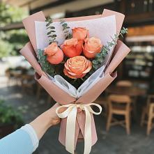 Букет цветов из:  Розы в Зюкайка