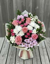 Букет цветов из:  Альстромерии, Гвоздики, Розы и Хризантемы #REPLACE_PRED# Зюкайка
