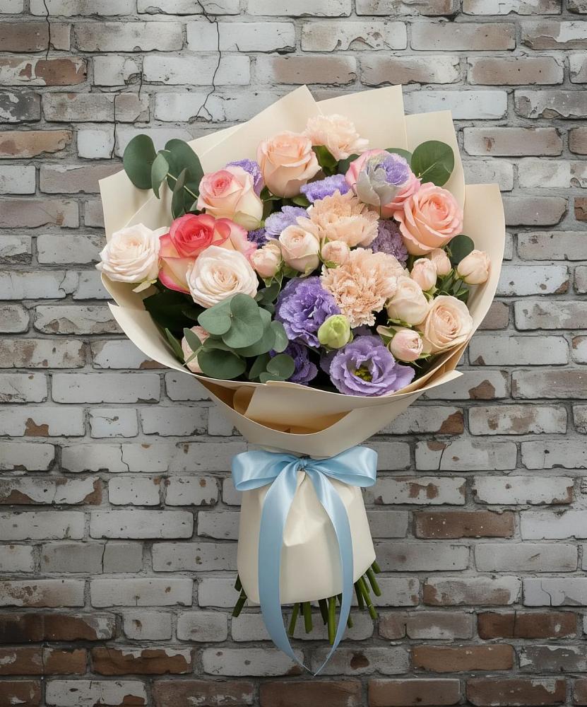 Букет цветов из: Розы, Лизиантусы и Гвоздики в Зюкайка