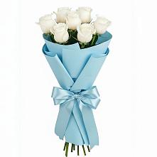 Букет 7 белых роз Проуд в Зюкайка