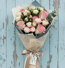 Букет цветов из:  Розы #REPLACE_PRED# Зюкайка