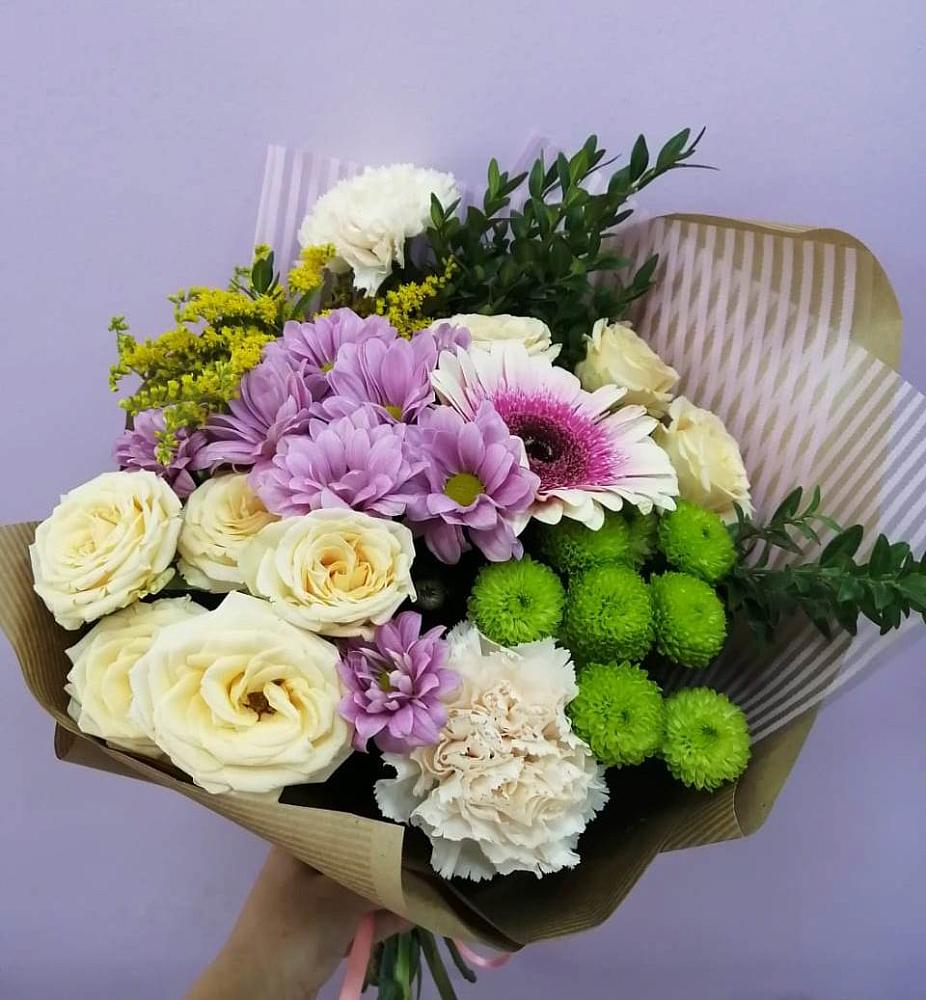 Букет цветов из: Хризантемы, Розы, Гвоздики и Герберы в Зюкайка