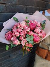 Букет цветов из:  Розы в Зюкайка