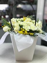 Цветочная композиция из Розы  в Зюкайка