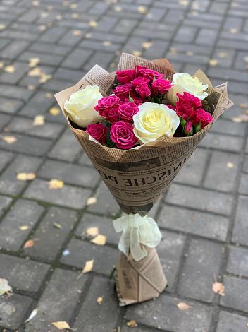 Букет цветов из: Розы в Зюкайка