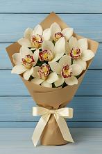 Букет цветов из:  Орхидеи и Розы в Зюкайка