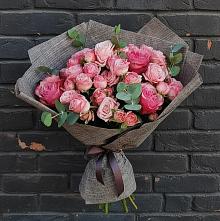 Букет цветов из:  Розы в Зюкайка